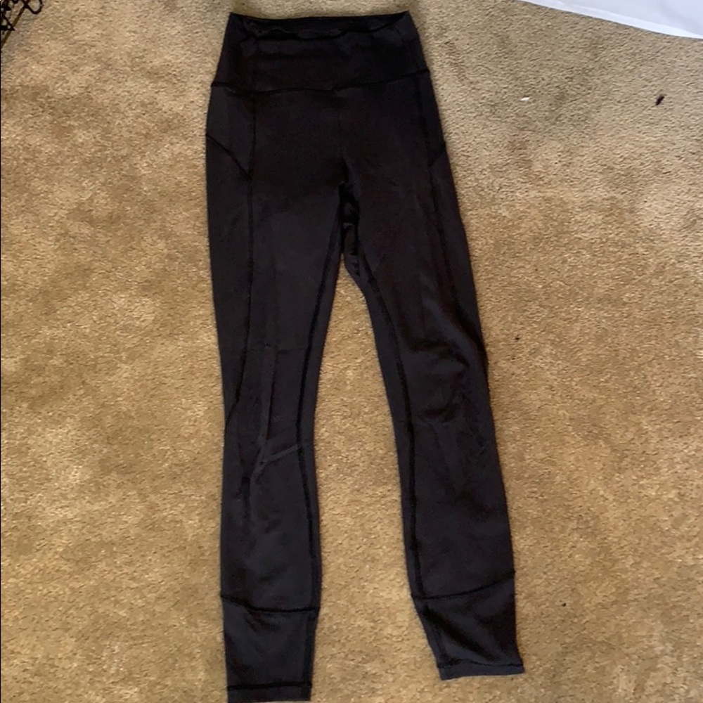 Lululemon in movement tight 7/8 length